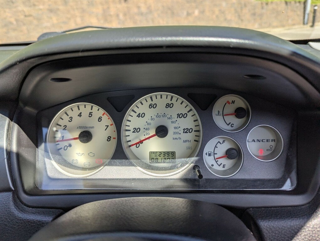 Mitsubishi Lancer Lancer Silver #12