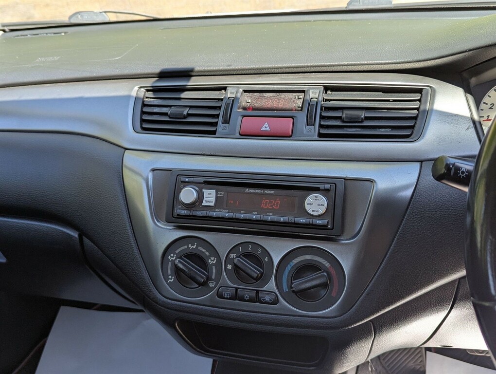 Mitsubishi Lancer Lancer Silver #10