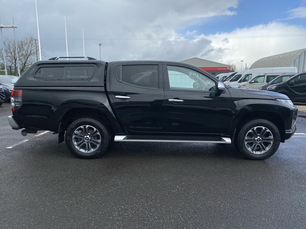 Mitsubishi L200 Double Cab Di-d 150 Barbarian X 4Wd WV70FTC Black #4