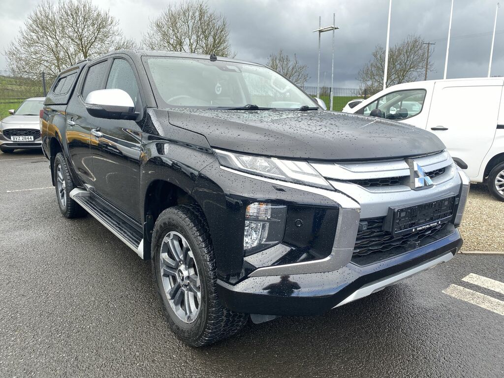 Mitsubishi L200 Double Cab Di-d 150 Barbarian X 4Wd WV70FTC Black #3