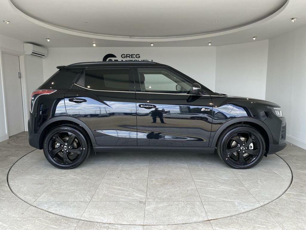 SsangYong Tivoli 1.5 K40  Black #4