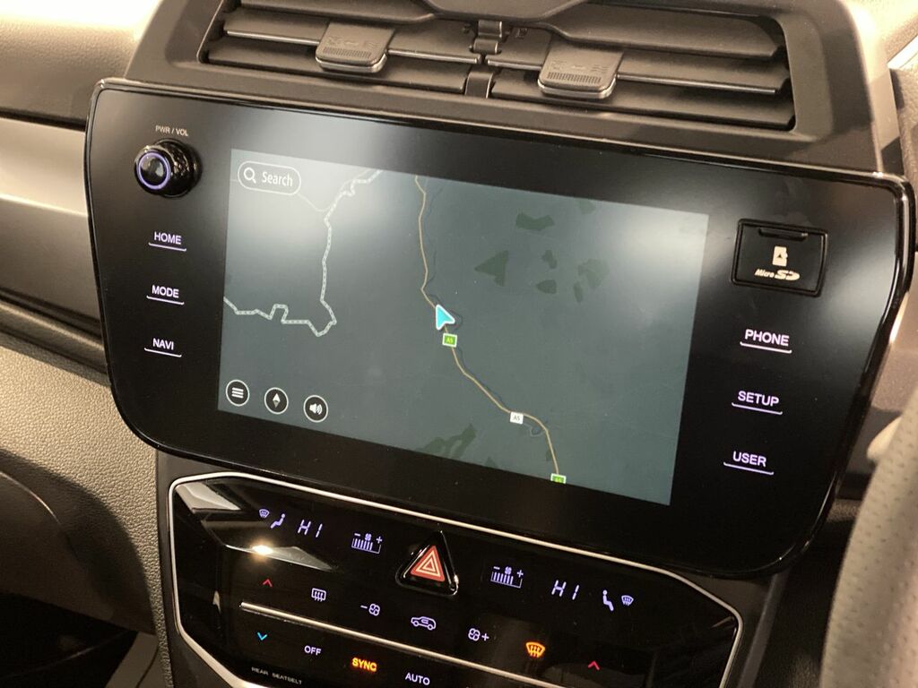 SsangYong Tivoli Hatchback White #16