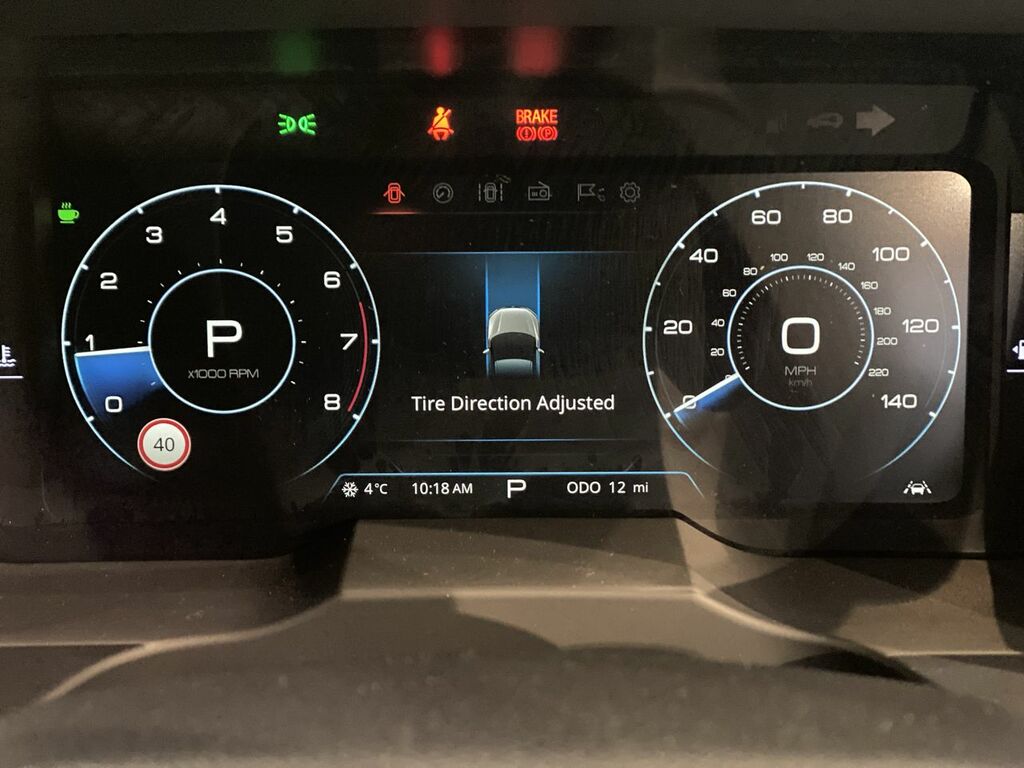 SsangYong Tivoli Hatchback White #21