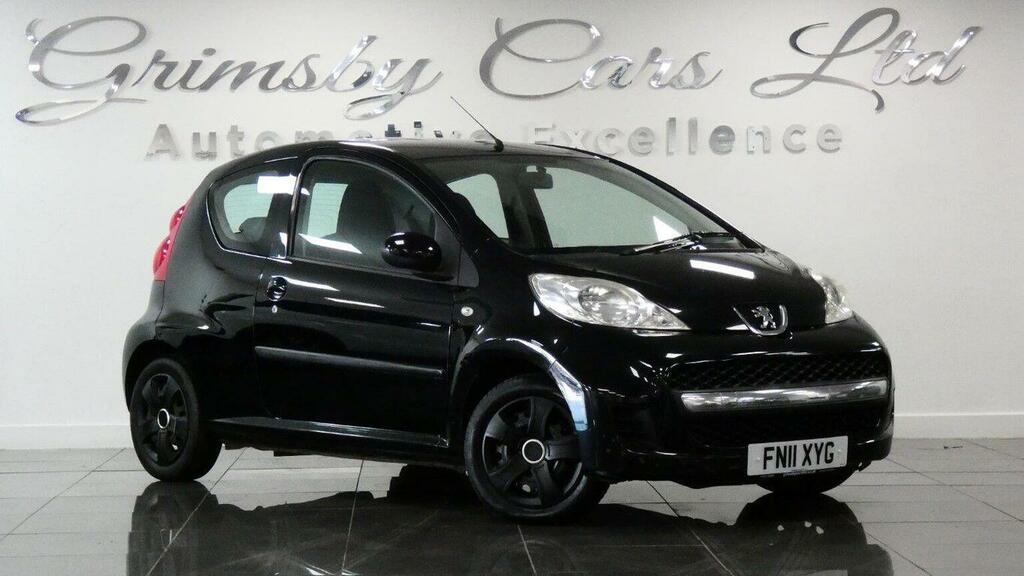 Peugeot 107 Hatchback 1.0 12V Urban Euro 5 201111 Black