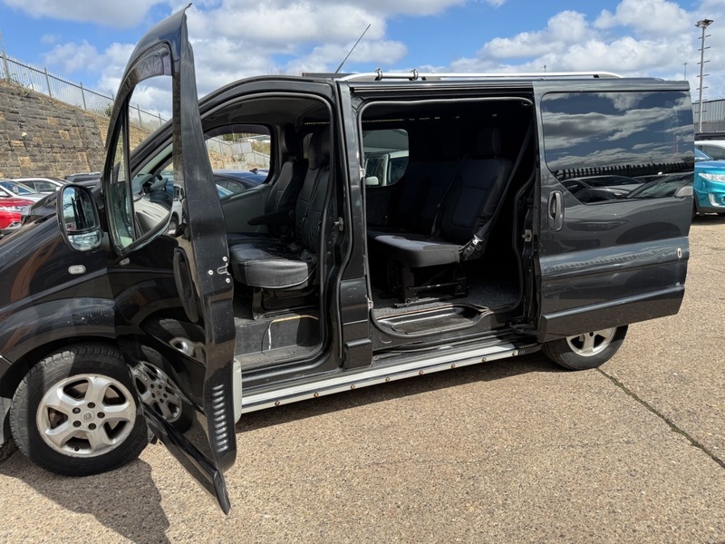 Renault Trafic Sl27 Sport Dci S Black #6