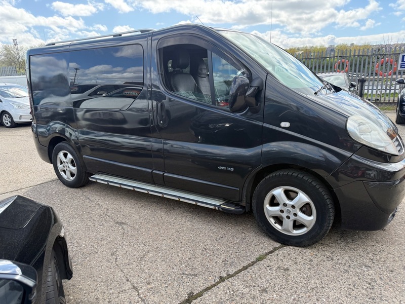 Renault Trafic Sl27 Sport Dci S Black #4