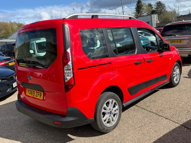 Ford Tourneo Connect Zetec Tdci Red #6