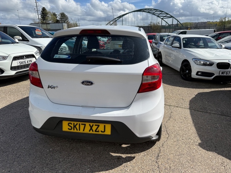 Ford KA+ Zetec White #5