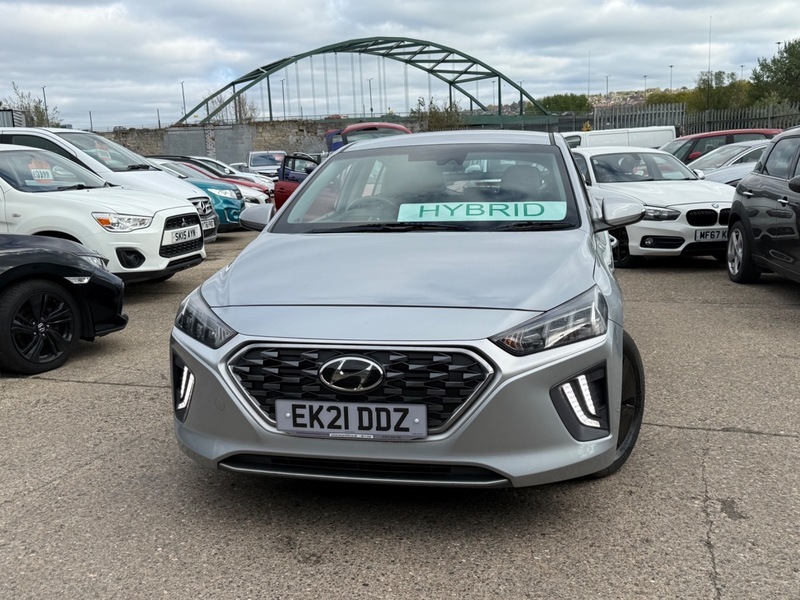 Hyundai Ioniq Premium Silver #2