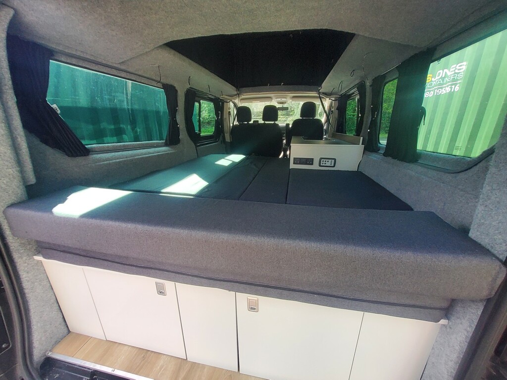 Renault Trafic Camper Van 2.0 Ll30 Energy Dci 120 Business My19 NK70AOD Blue #6