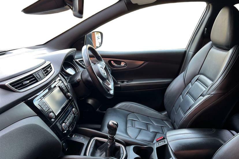 Nissan Qashqai 1.2 Dig-t Tekna PE18EFB Silver #2
