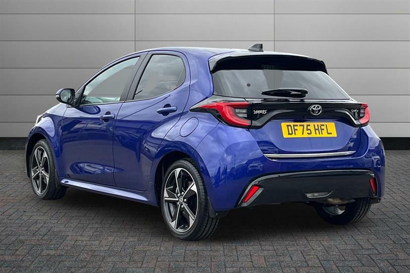 Toyota Yaris 1.5 Hybrid 130 Excel Cvt DF75HFL Blue #3