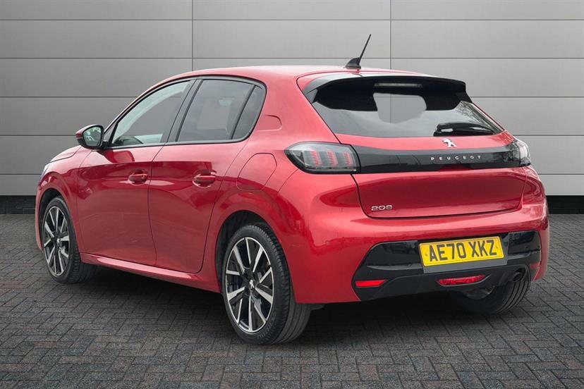 Peugeot 208 1.2 Puretech 100 Allure Premium AE70XKZ Red #3