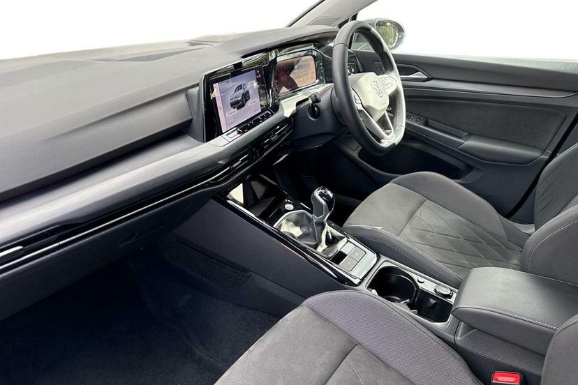Volkswagen Golf 1.5 Tsi Style MJ73NRY Black #2