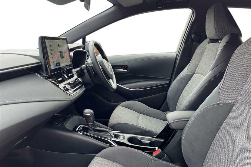 Toyota Corolla 2.0 Hybrid 178 Design Cvt GF75AUK Black #2