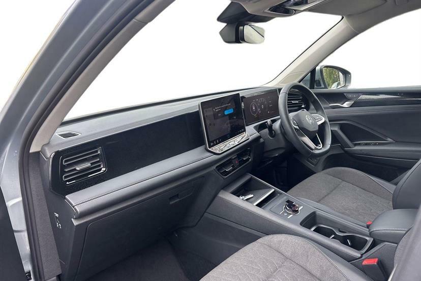 Volkswagen Tiguan 1.5 Etsi 150 Match Dsg EA75GWO Silver #2