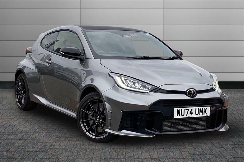 Toyota Yaris 1.6T Awd Silver