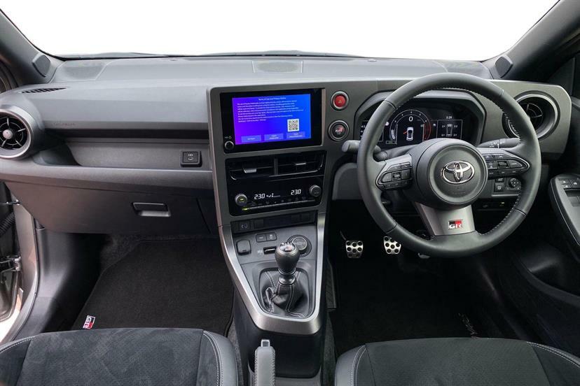 Toyota Yaris 1.6T Awd Silver #5