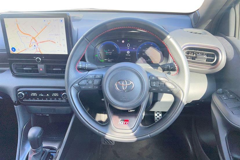 Toyota Yaris 1.5 Hybrid 130 Gr Sport Cvt Safety Pack FG74VXS Grey #6