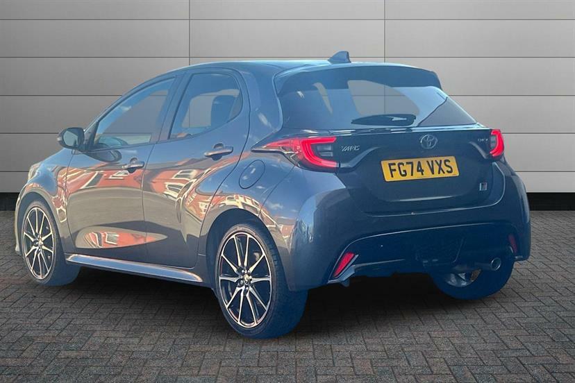 Toyota Yaris 1.5 Hybrid 130 Gr Sport Cvt Safety Pack FG74VXS Grey #4