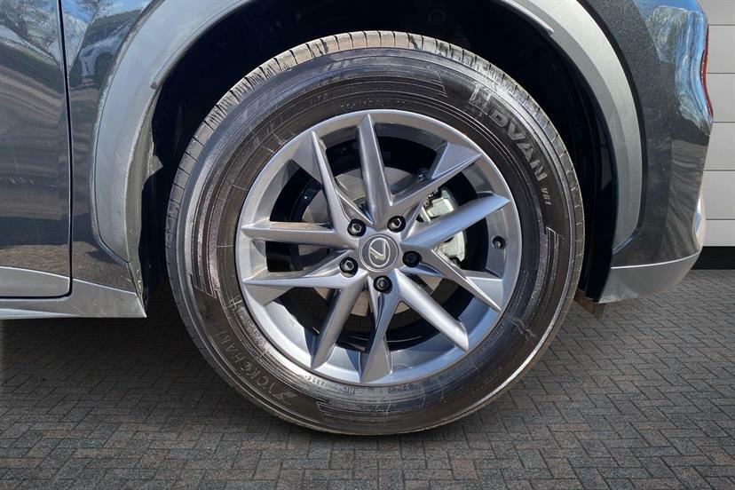Lexus LBX 1.5 Premium E-cvt FN25UXG Black #5