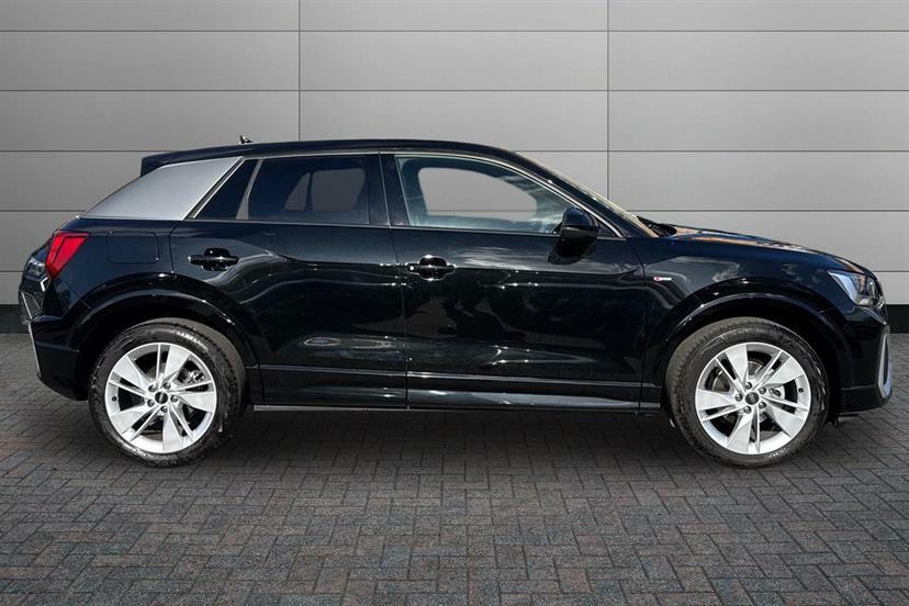 Audi Q2 35 Tfsi S Line S Tronic EA75FLF Black #4