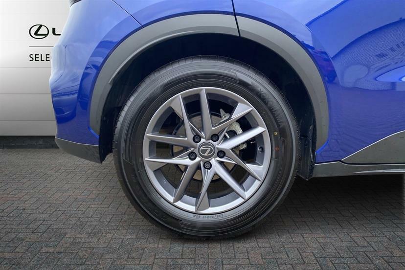 Lexus LBX 1.5 Premium E-cvt RV75XSY Blue #5