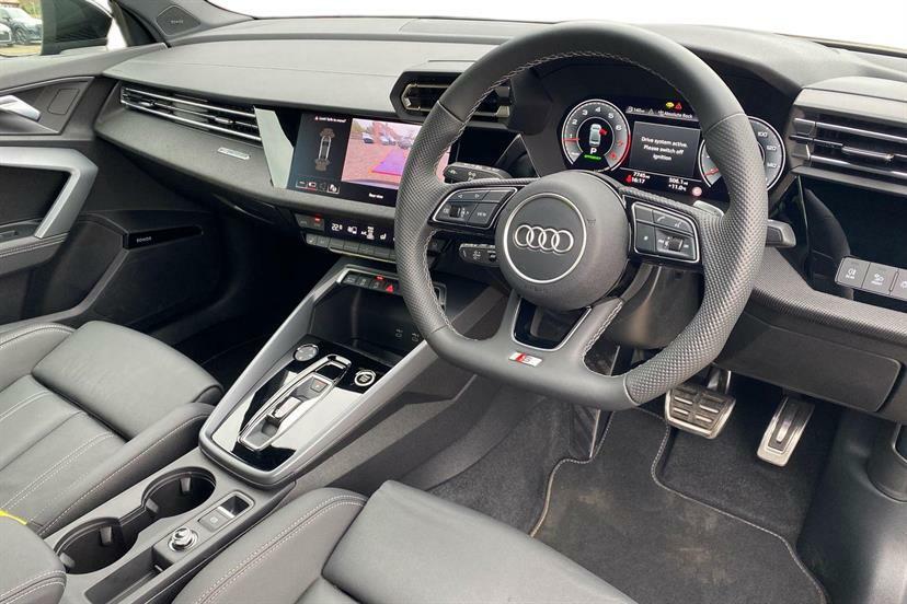Audi A3 1.5 Tfsi 150 Black Edition S Tronic LR75TCX Black #6