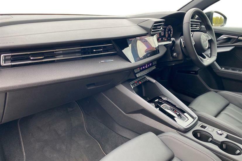 Audi A3 1.5 Tfsi 150 Black Edition S Tronic LR75TCX Black #2