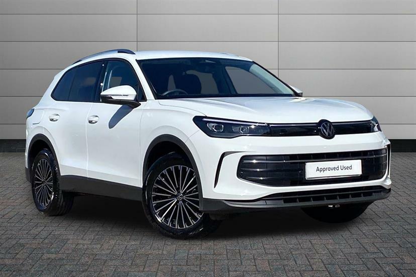 Volkswagen Tiguan 1.5 Etsi 150 Match Dsg White