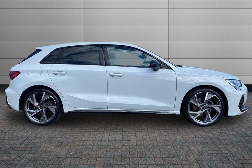 Audi A3 35 Tdi Black Edition S Tronic LN75NZA White #4