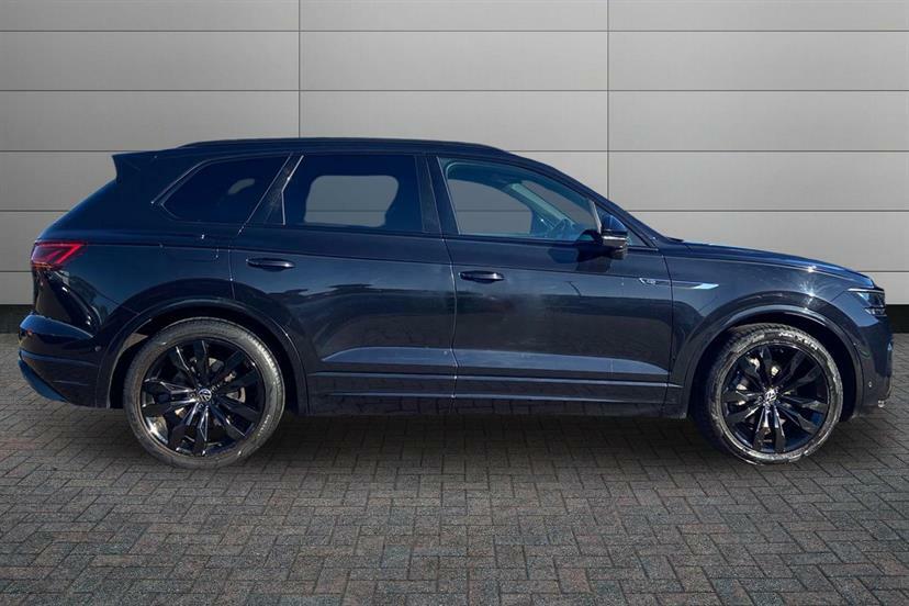 Volkswagen Touareg 3.0 V6 Tsi 4Motion Black Edition Tip MT22WKU Black #4