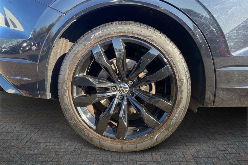 Volkswagen Touareg 3.0 V6 Tsi 4Motion Black Edition Tip MT22WKU Black #5