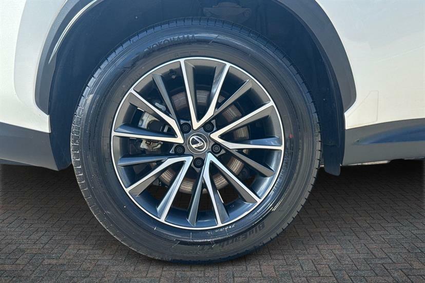 Lexus NX 450H 2.5 Premium E-cvt FH25XLK White #5