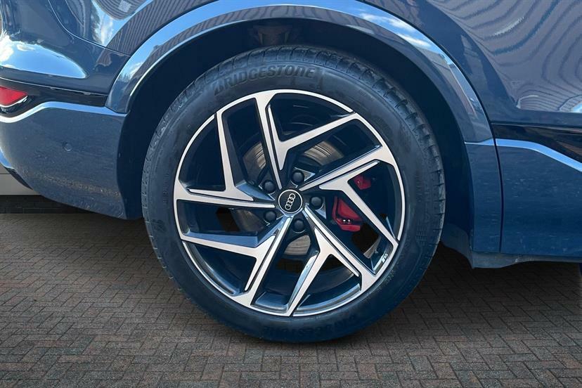 Audi Q6 E-Tron 185Kw 83Kwh Edition 1 Sv EJ75JDU Blue #5