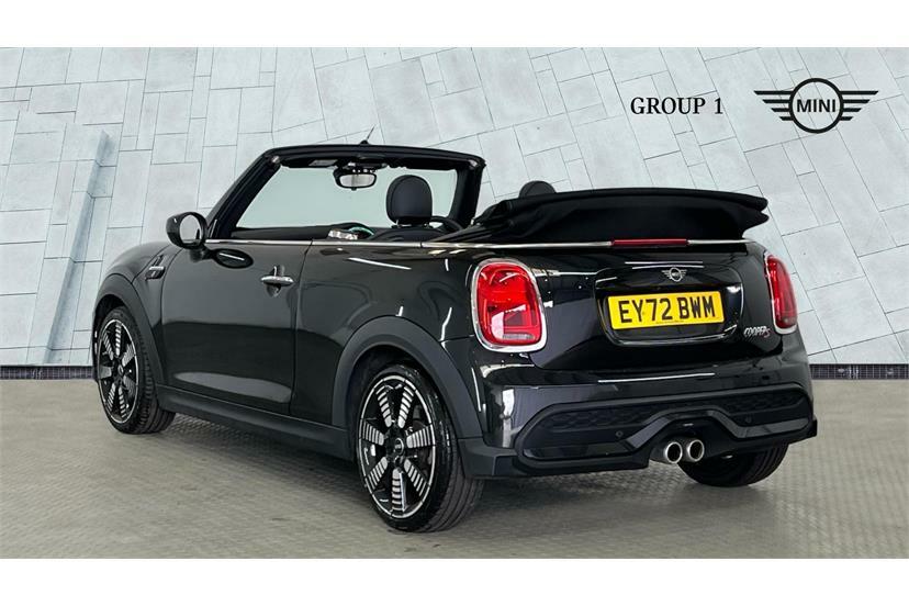 Mini Convertible 2.0 Cooper S Exclusive II Comfortnav EY72BWM Black #2