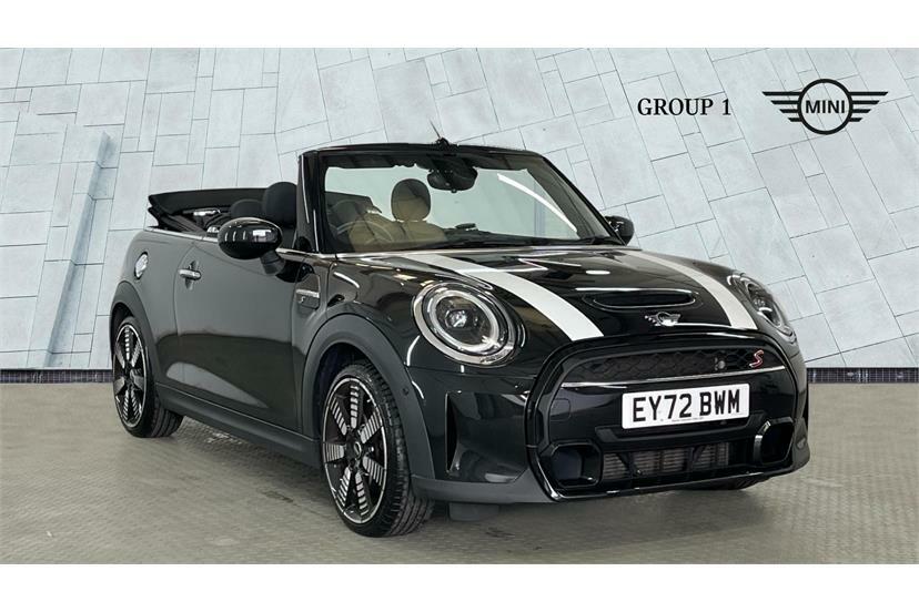 Mini Convertible 2.0 Cooper S Exclusive II Comfortnav Black