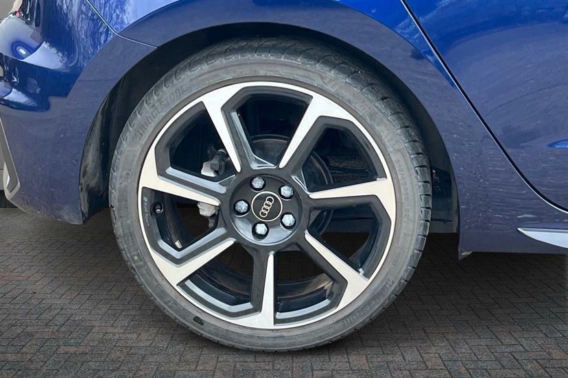 Audi A1 35 Tfsi Black Edition S Tronic Tech Pack Blue #5