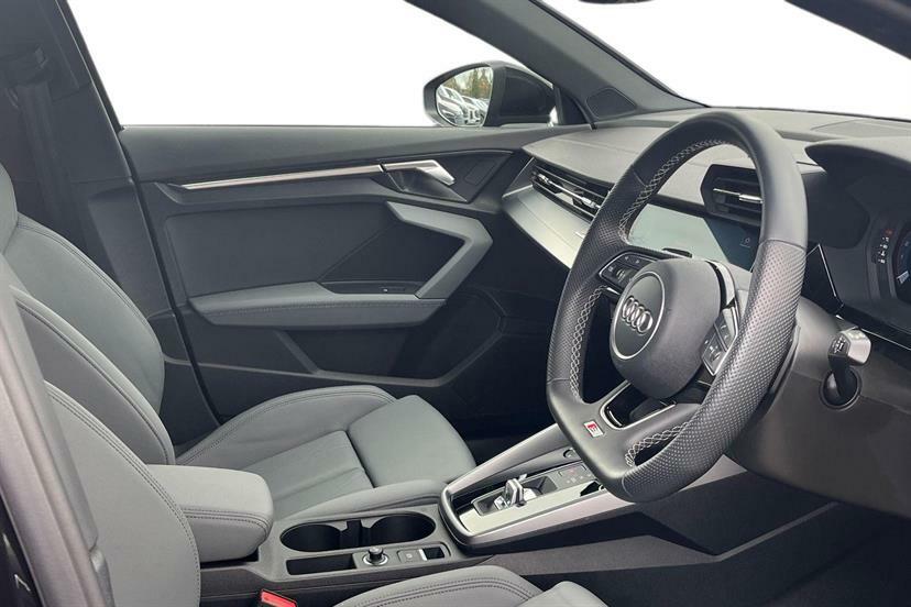 Audi A3 35 Tfsi S Line S Tronic DH23LSJ Black #6