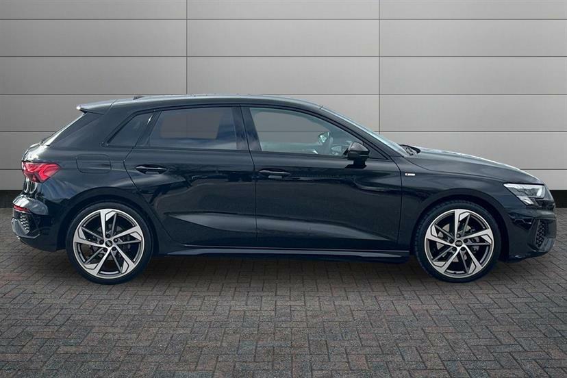 Audi A3 35 Tfsi S Line S Tronic DH23LSJ Black #4
