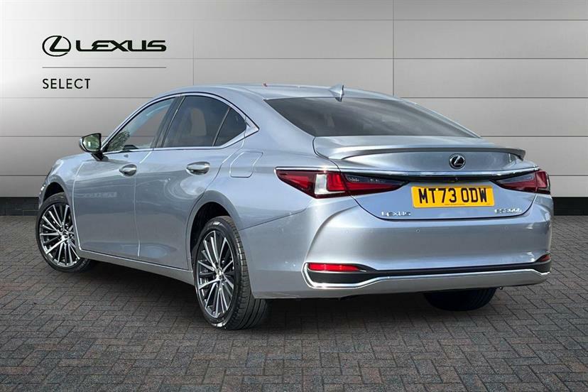 Lexus ES 300H 2.5 Cvt Premium Edition MT73ODW #3