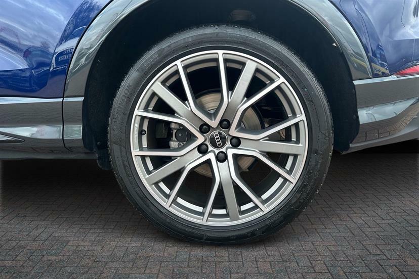 Audi Q3 35 Tfsi Black Edition S Tronic 20 Alloy Blue #5