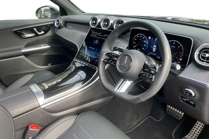 Mercedes-Benz GLC Class Glc 300D 4Matic Amg Line Premium 9G-tronic Black #4