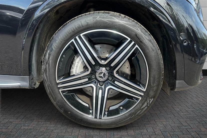 Mercedes-Benz GLC Class Glc 300D 4Matic Amg Line Premium 9G-tronic Black #3