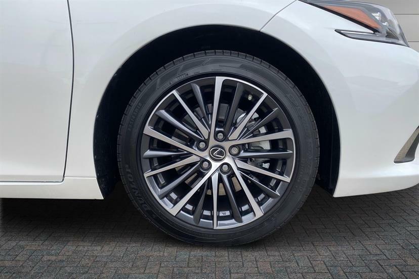 Lexus ES 300H 2.5 Premium Plus Cvt RA75KKV White #5