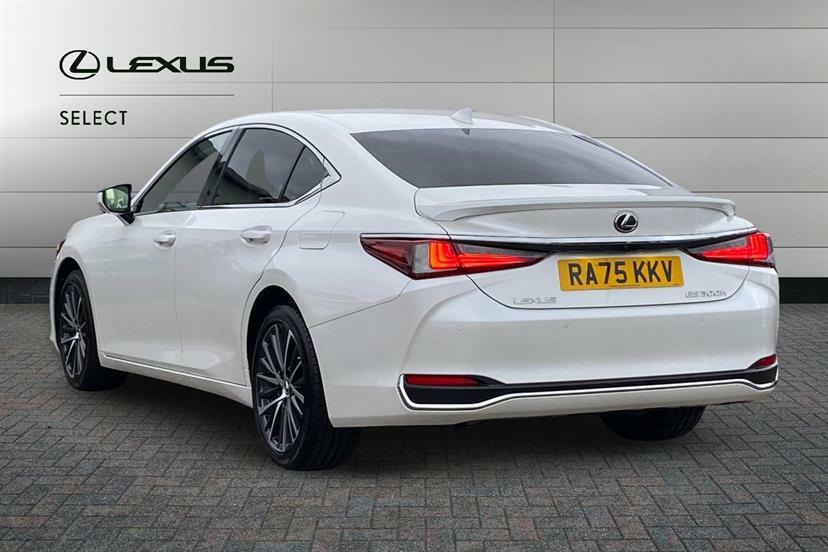Lexus ES 300H 2.5 Premium Plus Cvt RA75KKV White #3
