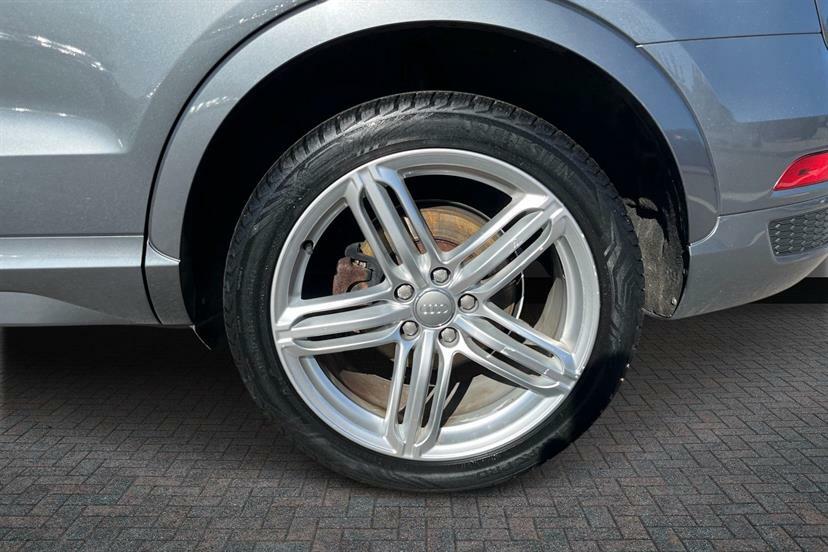 Audi Q3 2.0T Fsi Quattro S Line Plus S Tronic GC65NCX Grey #5