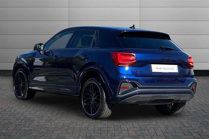 Audi Q2 35 Tfsi Black Edition WM23NNW Blue #3