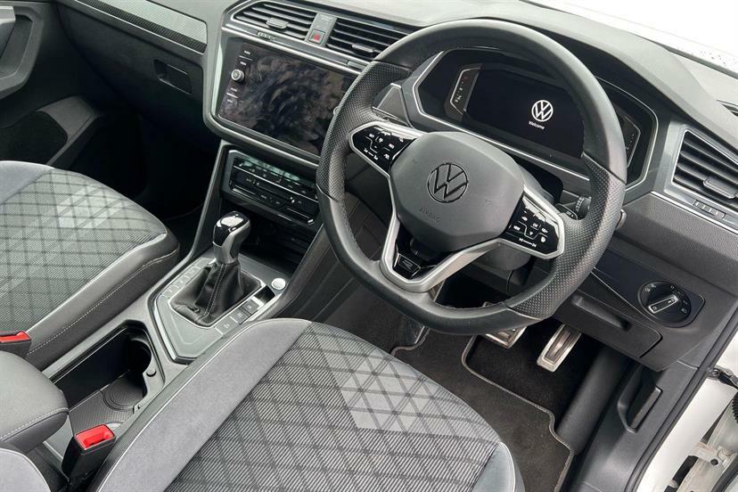 Volkswagen Tiguan 1.5 Tsi 150 R-line Dsg LV23KNA White #6