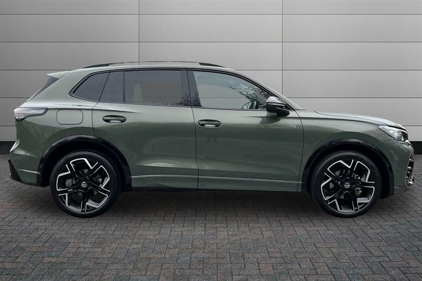 Volkswagen Tiguan 1.5 Etsi 150 R-line Dsg GF26CCJ Green #4